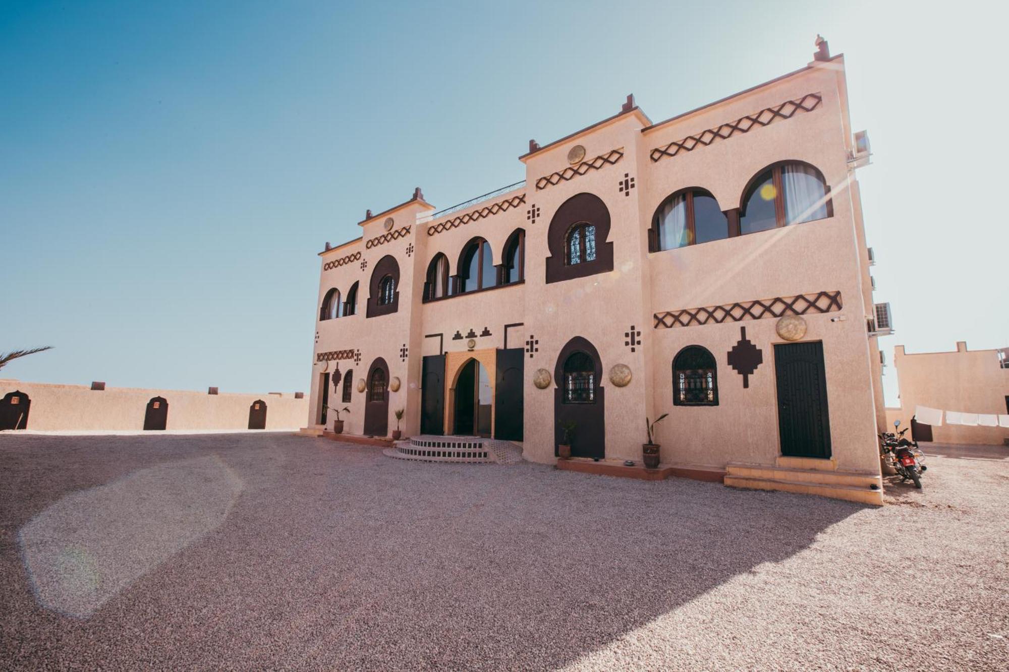 Traditional Riad Merzouga Dunes Esterno foto