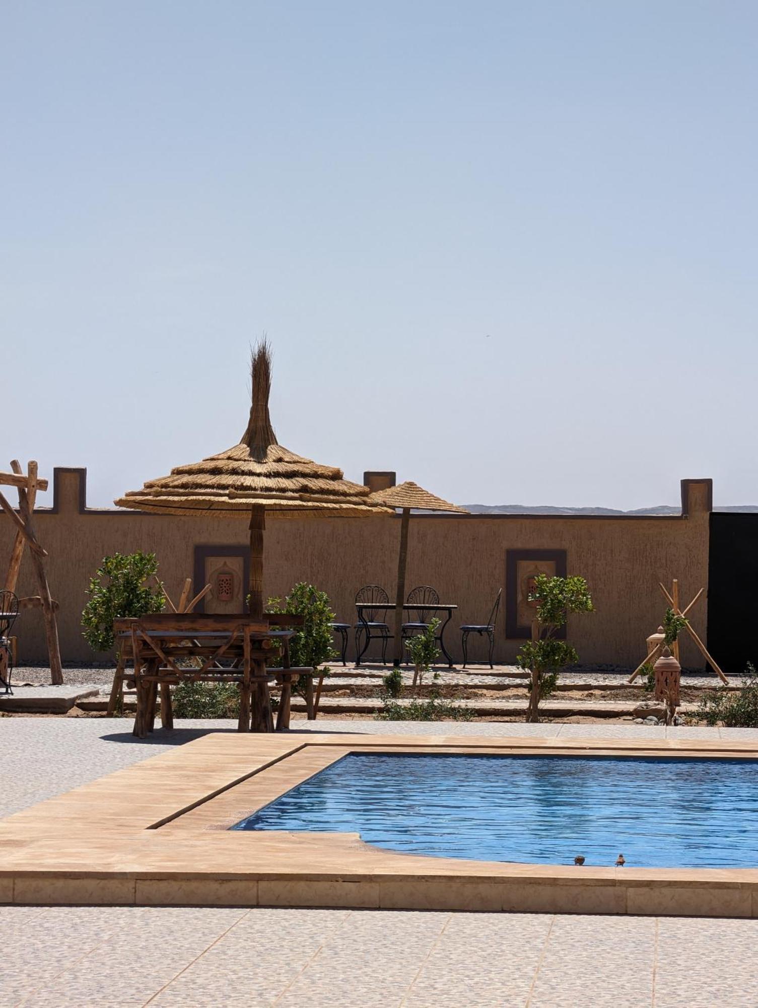 Traditional Riad Merzouga Dunes Esterno foto